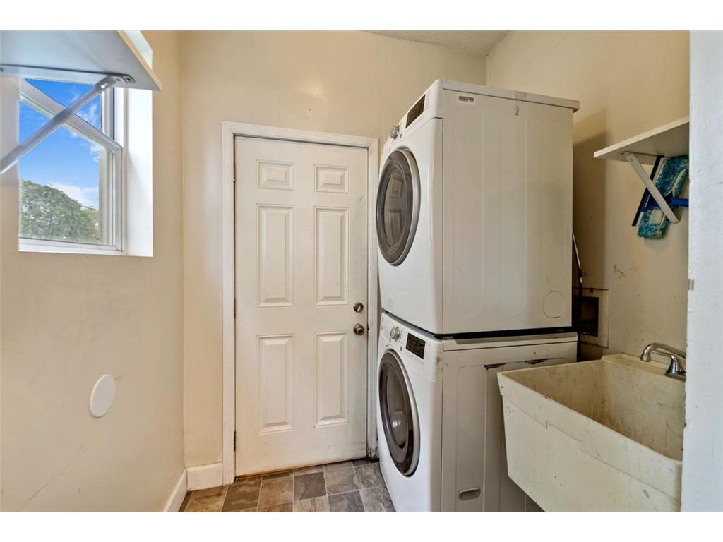 985 5th Street E Saint Paul MN 55106 7075410 image24