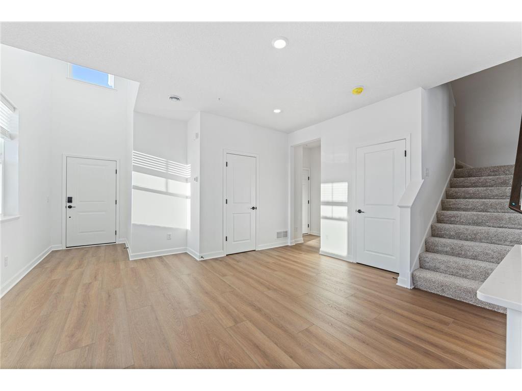 985 Annagaire Curve Rosemount MN 55068 7000274 image8