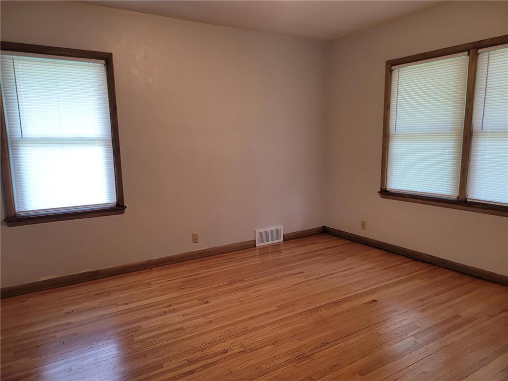 985 Bradley Street Saint Paul MN 55130 7100353 image9