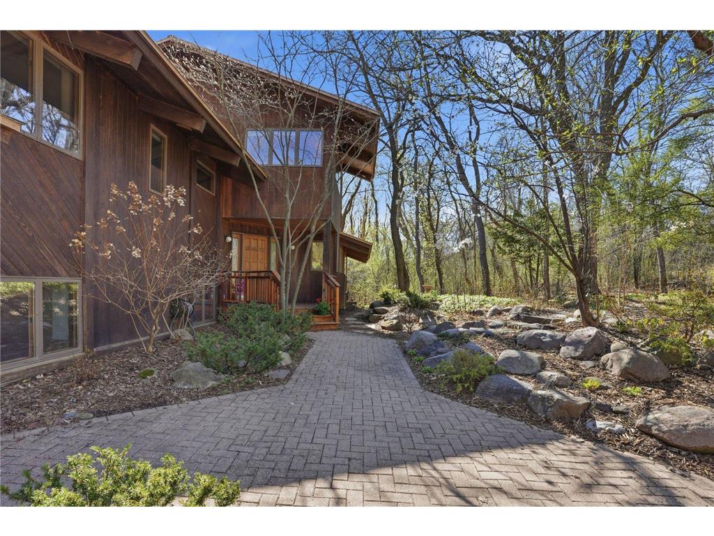 985 Cliff Road Eagan MN 55123 7047184 image14
