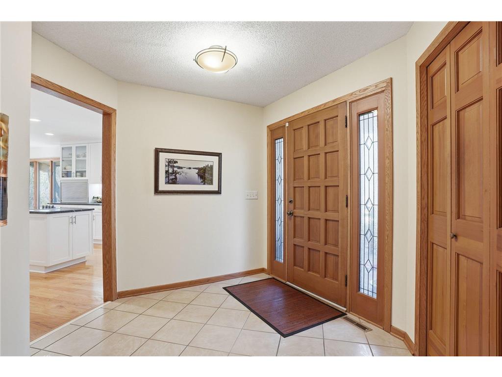 985 Cliff Road Eagan MN 55123 7047184 image16