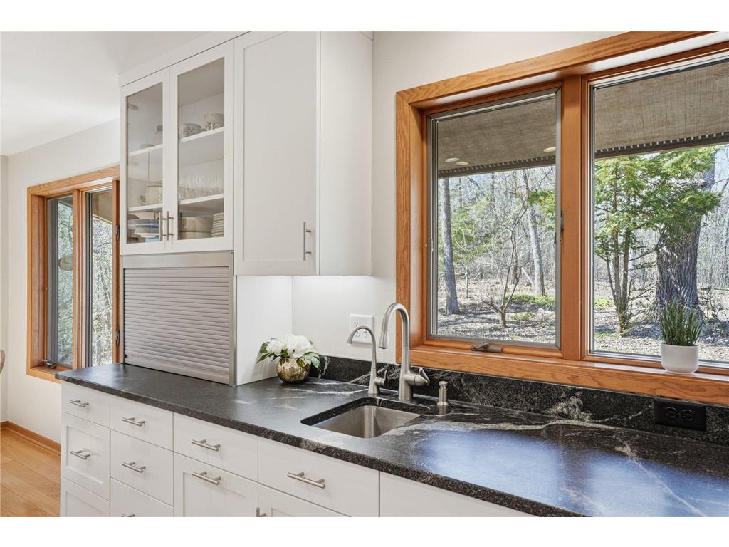 985 Cliff Road Eagan MN 55123 7047184 image20