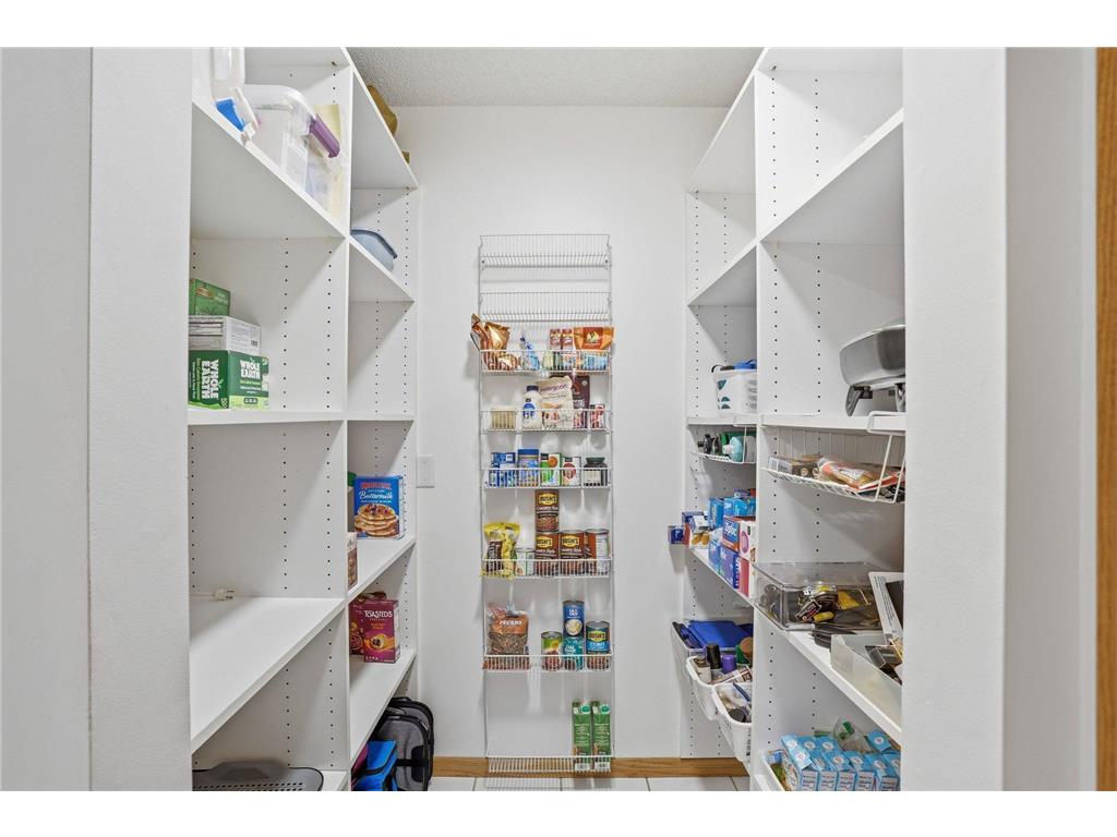 985 Cliff Road Eagan MN 55123 7047184 image24