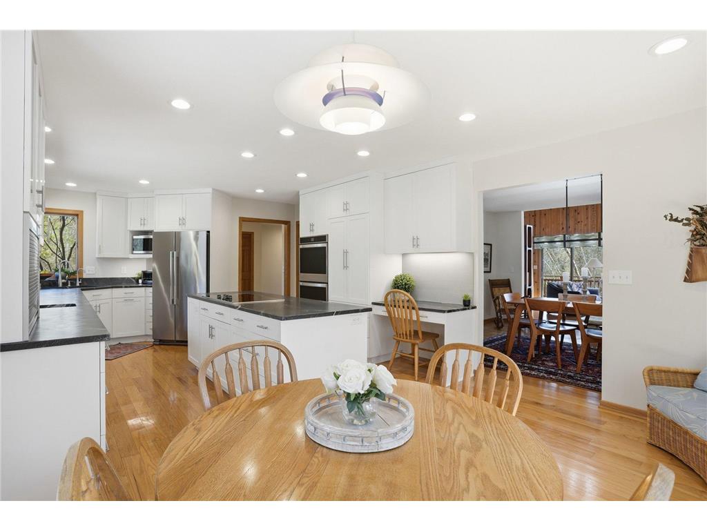 985 Cliff Road Eagan MN 55123 7047184 image26