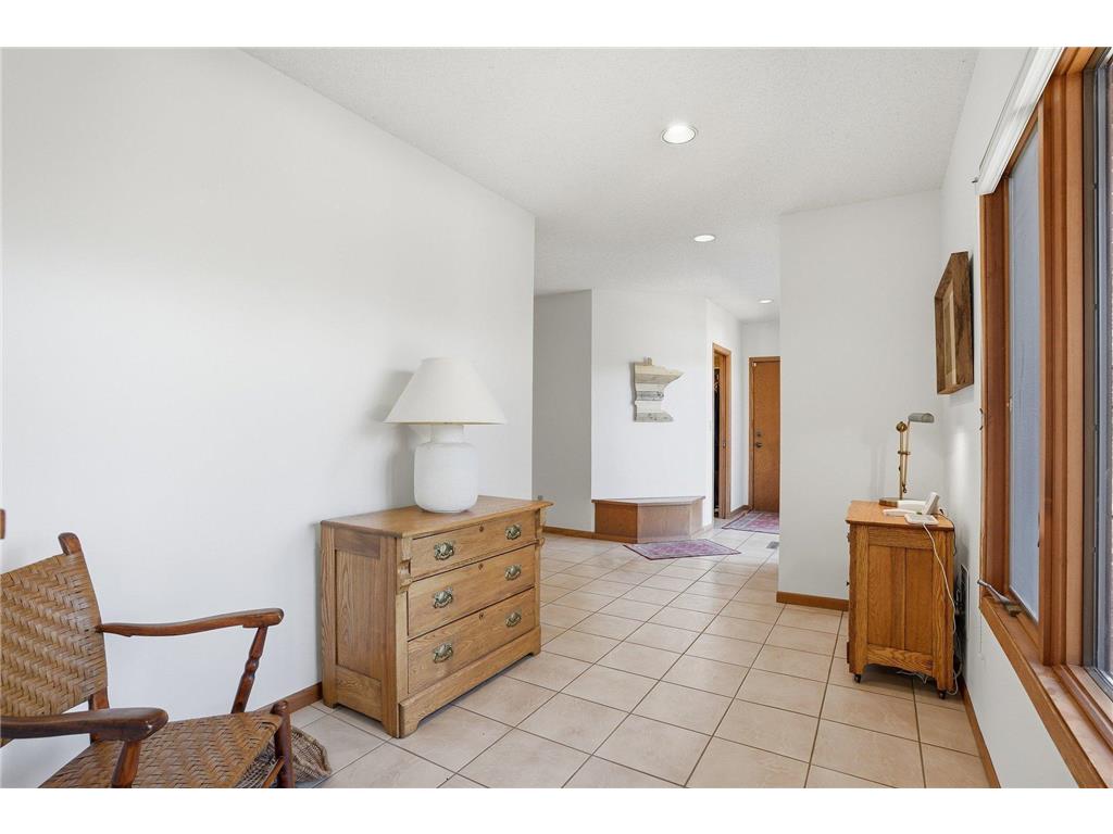 985 Cliff Road Eagan MN 55123 7047184 image56