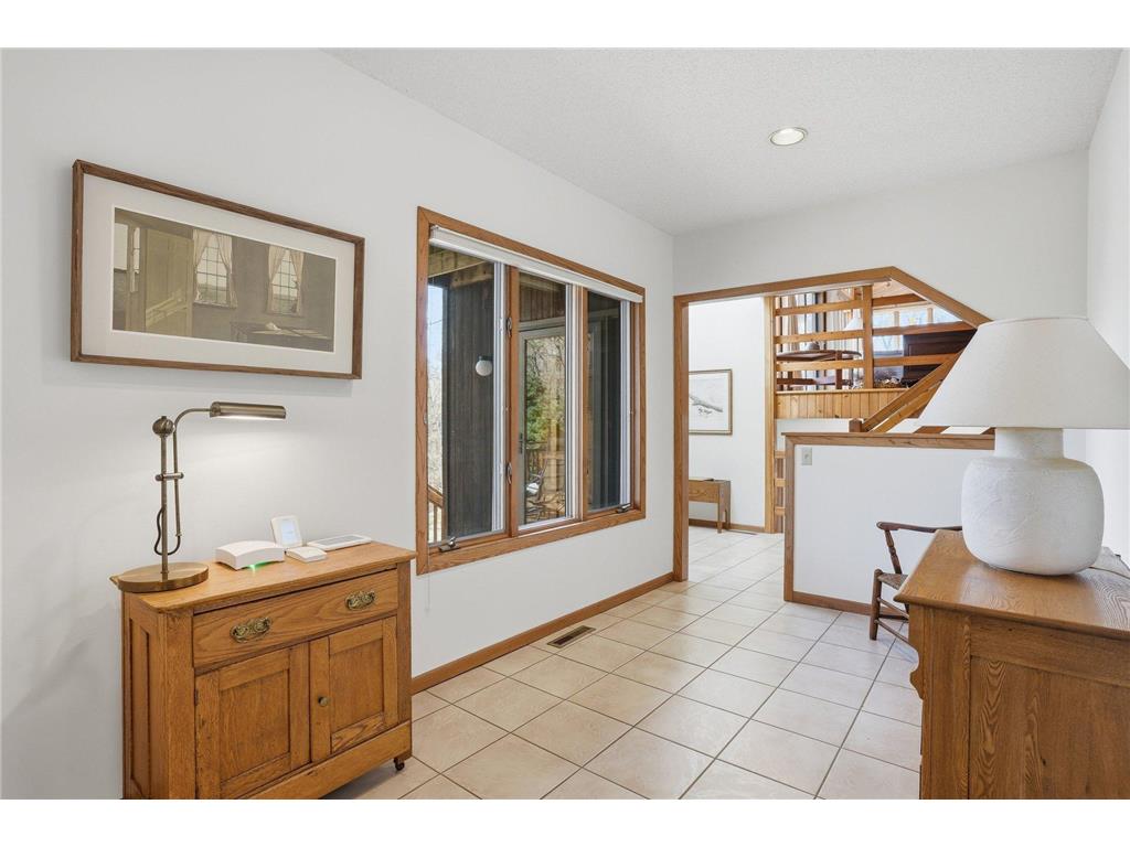 985 Cliff Road Eagan MN 55123 7047184 image64