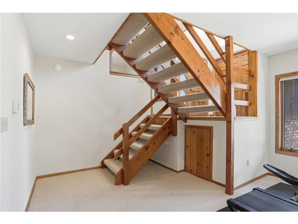 985 Cliff Road Eagan MN 55123 7047184 image66