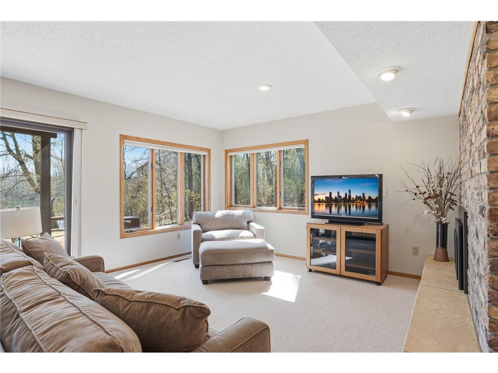 985 Cliff Road Eagan MN 55123 7047184 image68