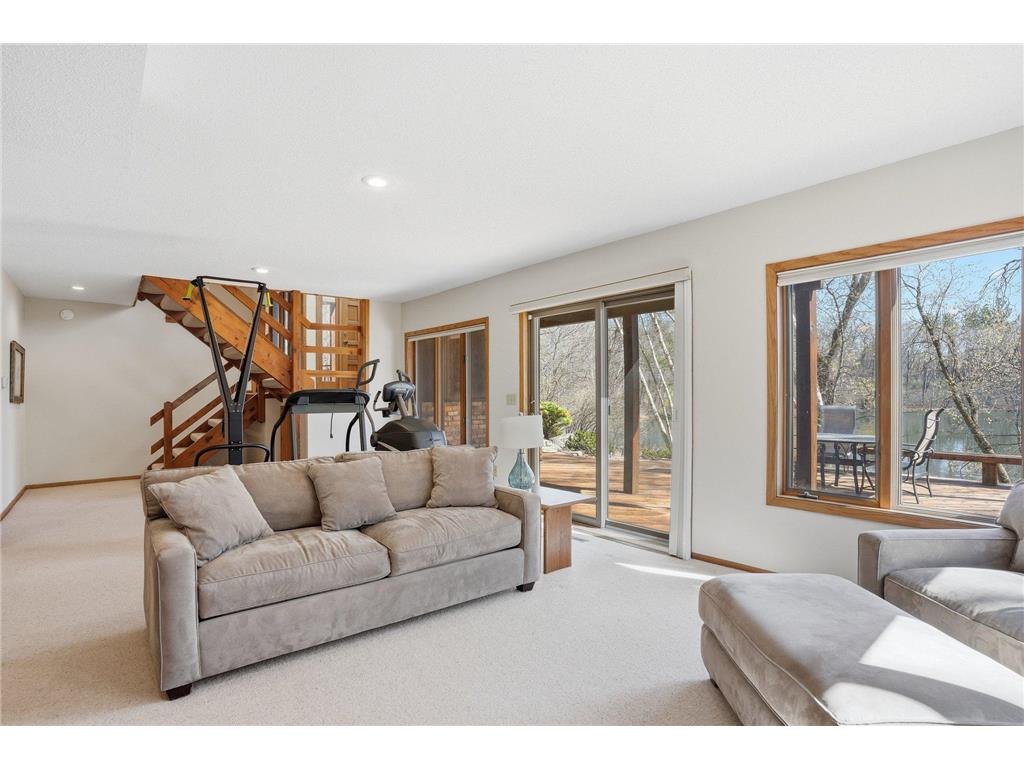 985 Cliff Road Eagan MN 55123 7047184 image70