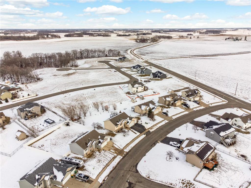 985 Farmers Ridge Trail, Belle Plaine, MN, 56011 MLS 6475265 Edina