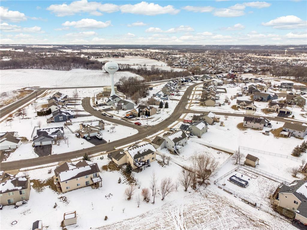 985 Farmers Ridge Trail, Belle Plaine, MN, 56011 MLS 6475265 Edina