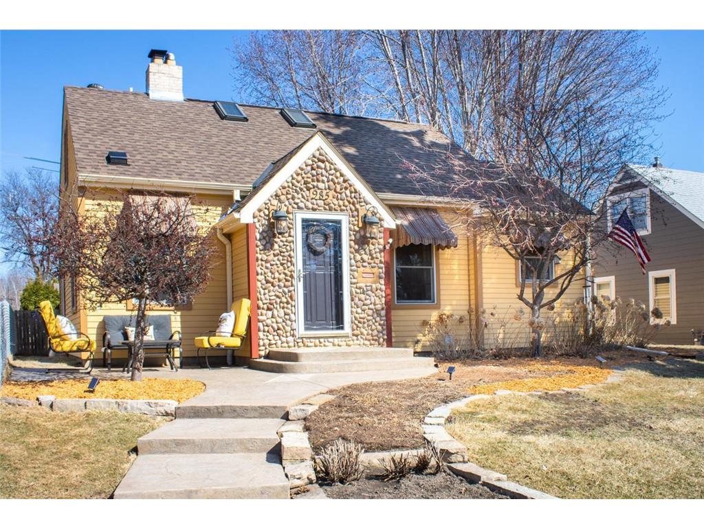 985 Iowa Avenue W Saint Paul MN 55117 6692558 image1