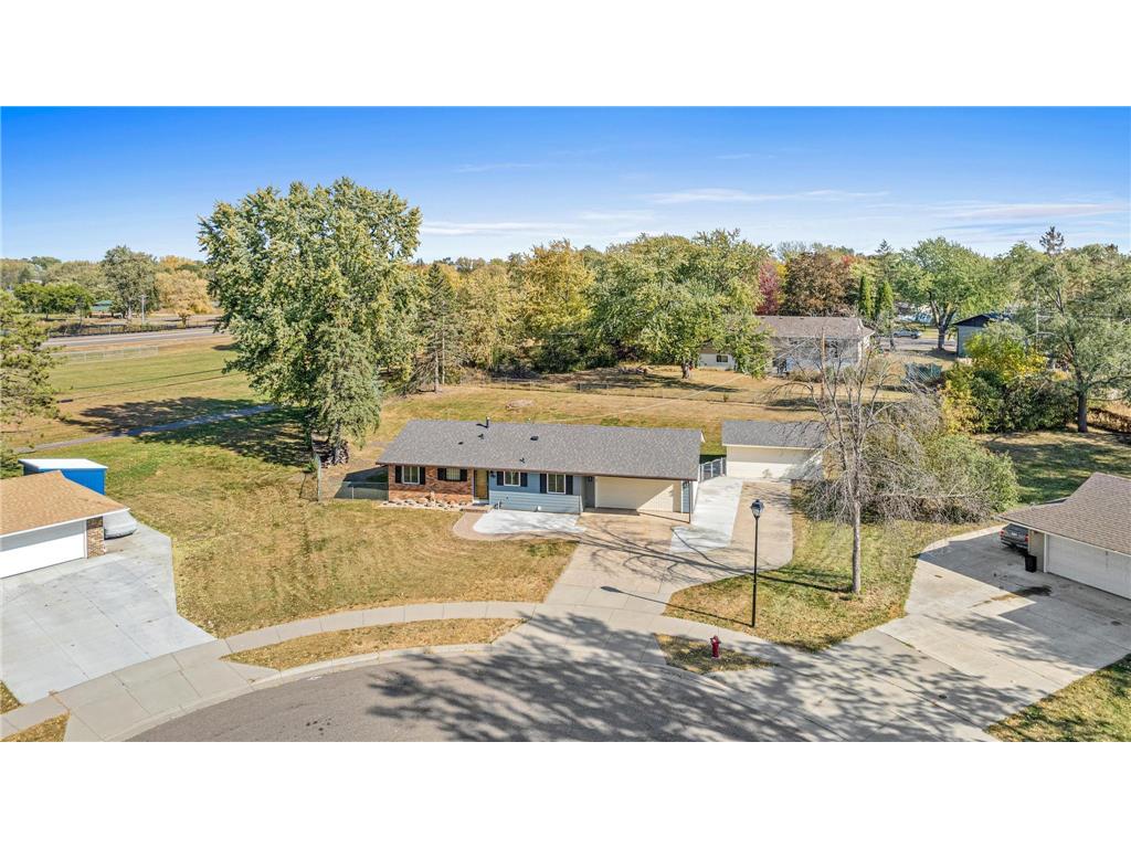 985 Redwood Drive Apple Valley MN 55124 6624054 image1