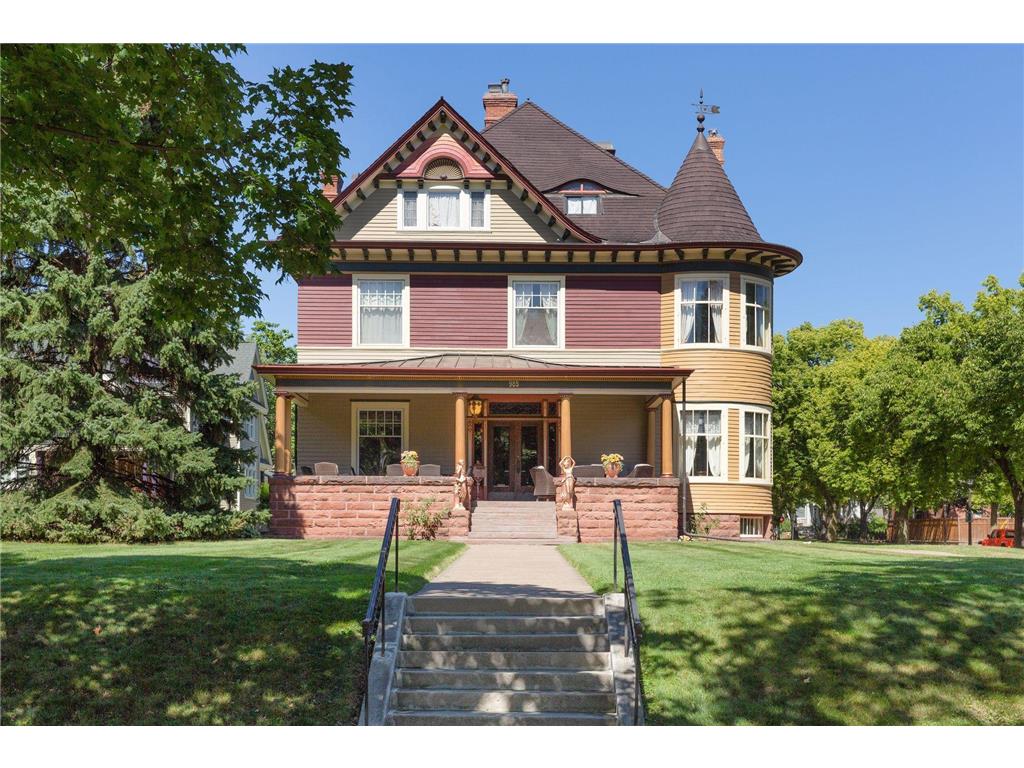 985 Summit Avenue Saint Paul MN 55105 6516294 image1