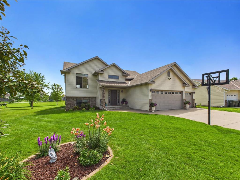 985 Waters Edge Circle Avon MN 56310 6757894 image1