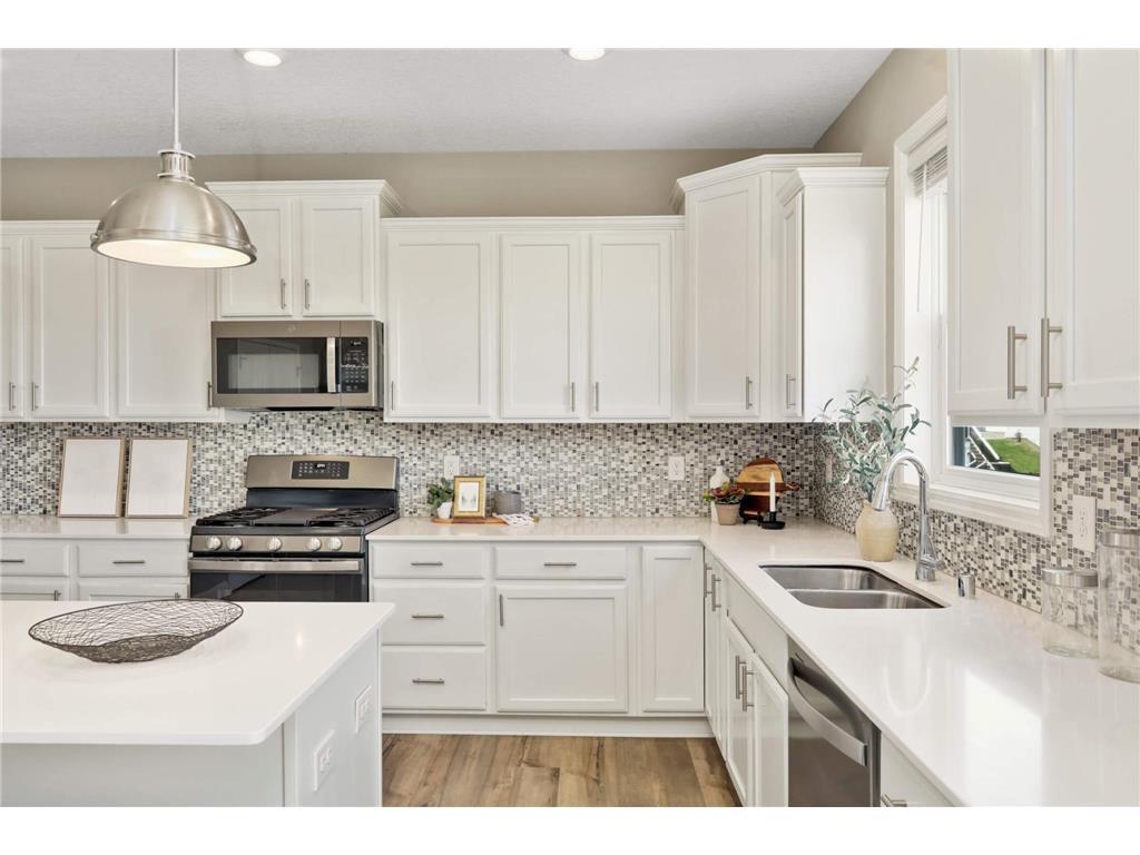 9850 Glacial Valley Road N Woodbury MN 55129 6825168 image12