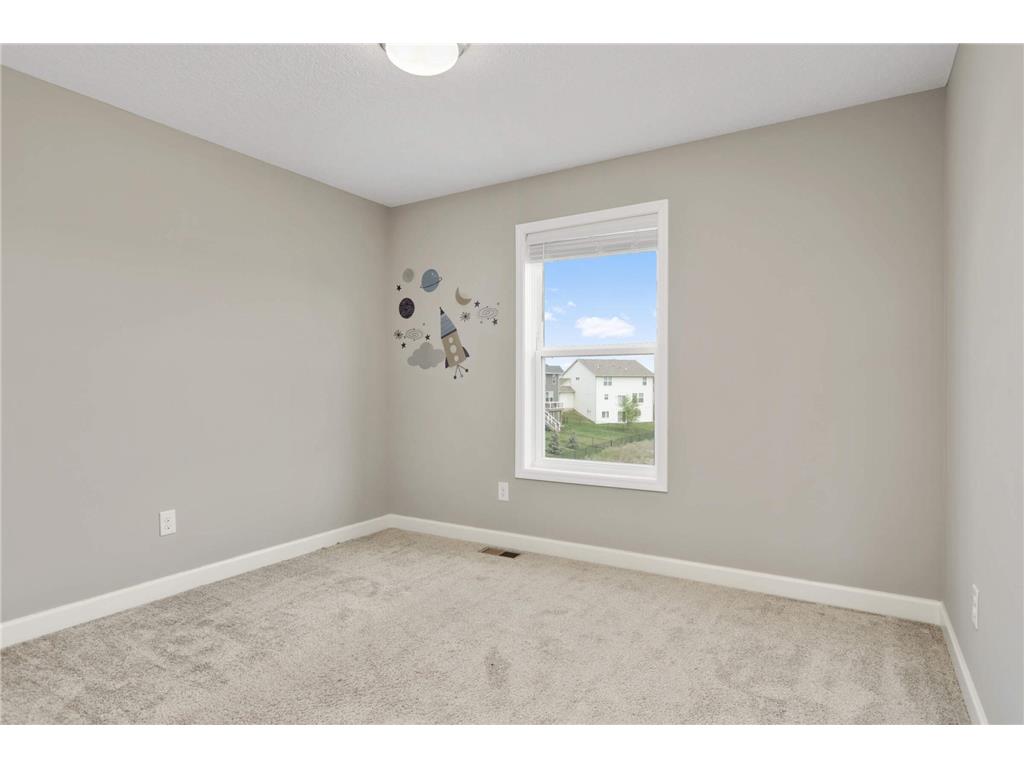 9850 Glacial Valley Road N Woodbury MN 55129 6825168 image37