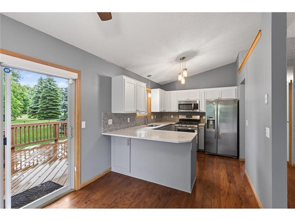 9850 Wynstone Drive Woodbury MN 55125 7084930 image3