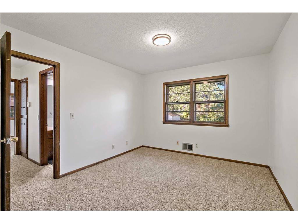 9852 Blaisdell Avenue S Bloomington MN 55420 6802375 image12