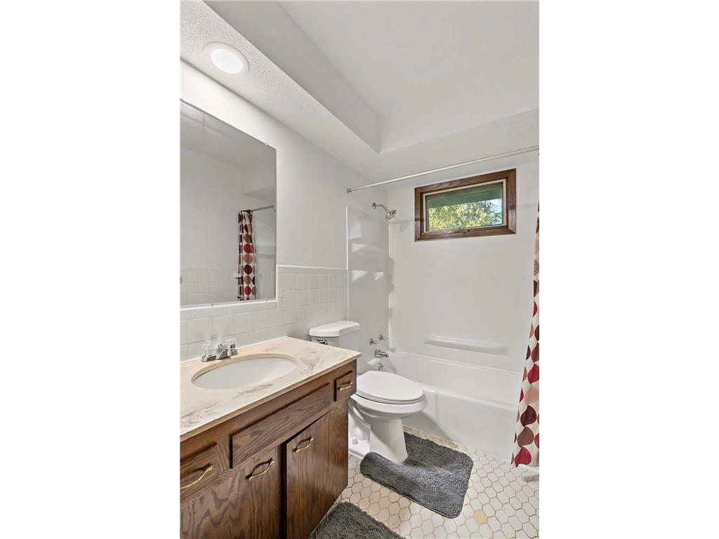 9852 Blaisdell Avenue S Bloomington MN 55420 6802375 image15