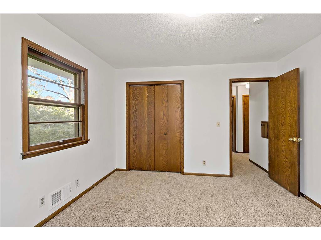 9852 Blaisdell Avenue S Bloomington MN 55420 6802375 image17