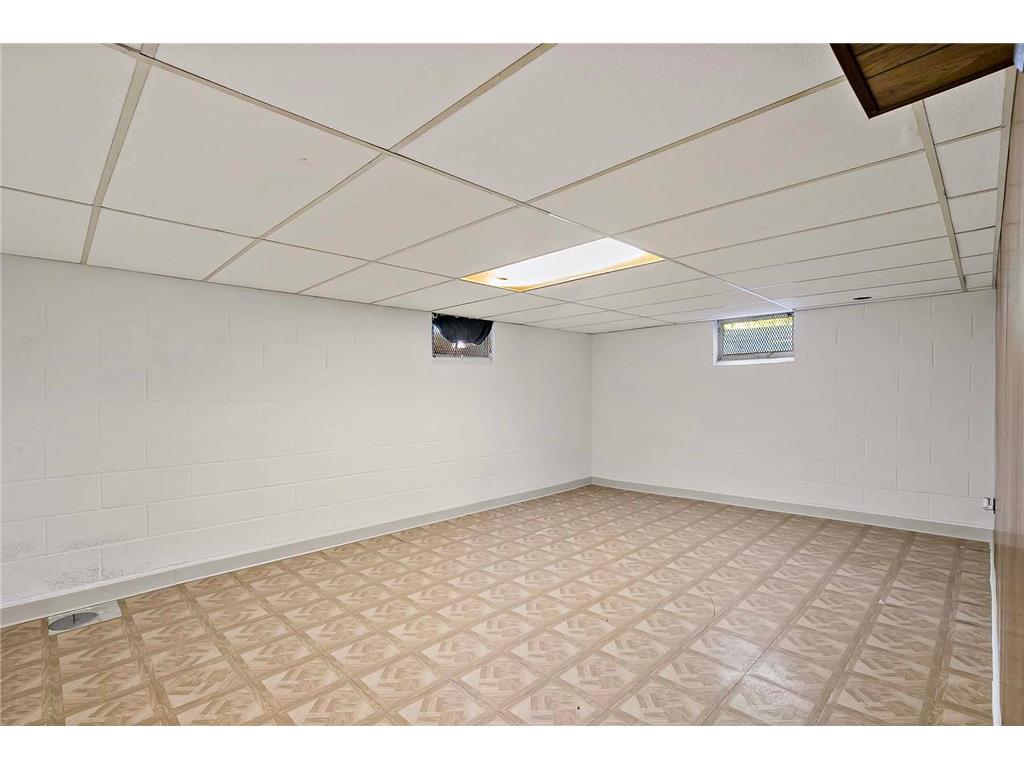 9852 Blaisdell Avenue S Bloomington MN 55420 6802375 image18