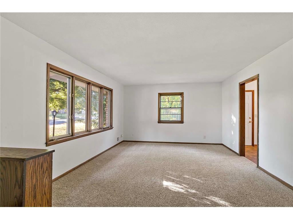 9852 Blaisdell Avenue S Bloomington MN 55420 6802375 image4