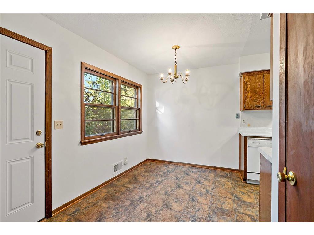 9852 Blaisdell Avenue S Bloomington MN 55420 6802375 image6