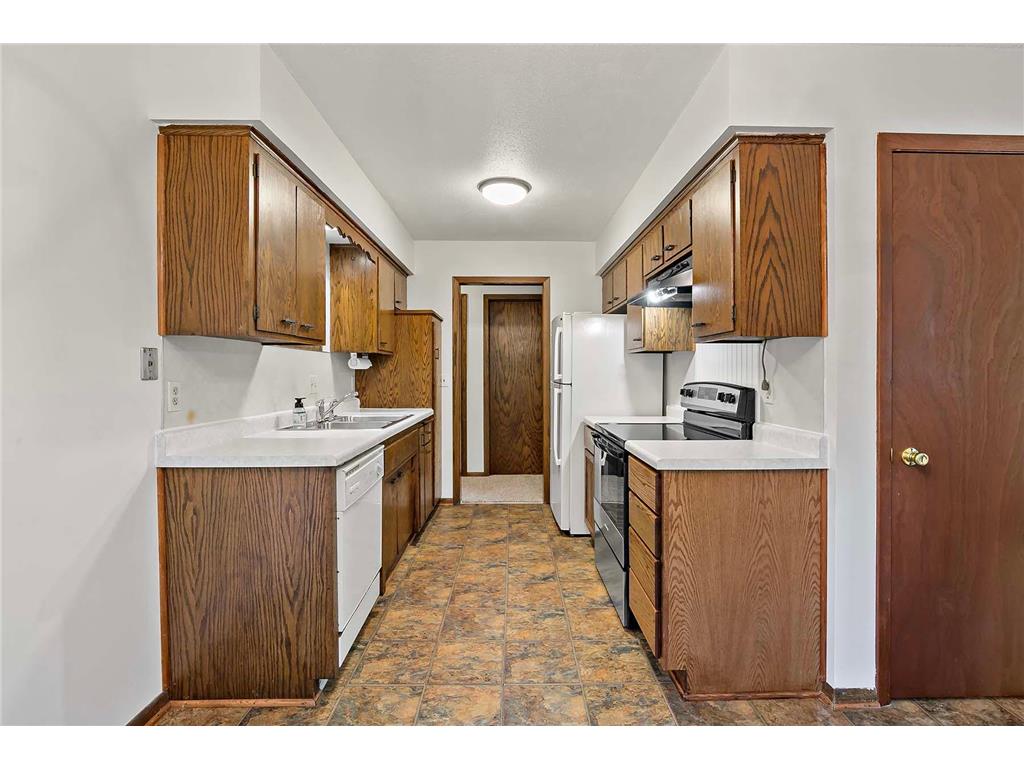 9852 Blaisdell Avenue S Bloomington MN 55420 6802375 image8