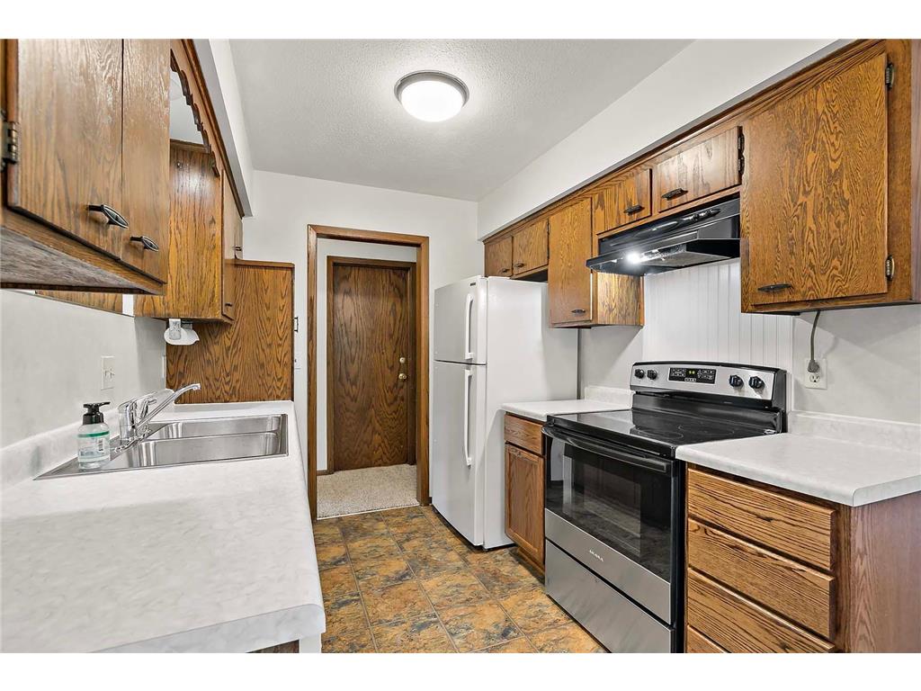 9852 Blaisdell Avenue S Bloomington MN 55420 6802375 image9