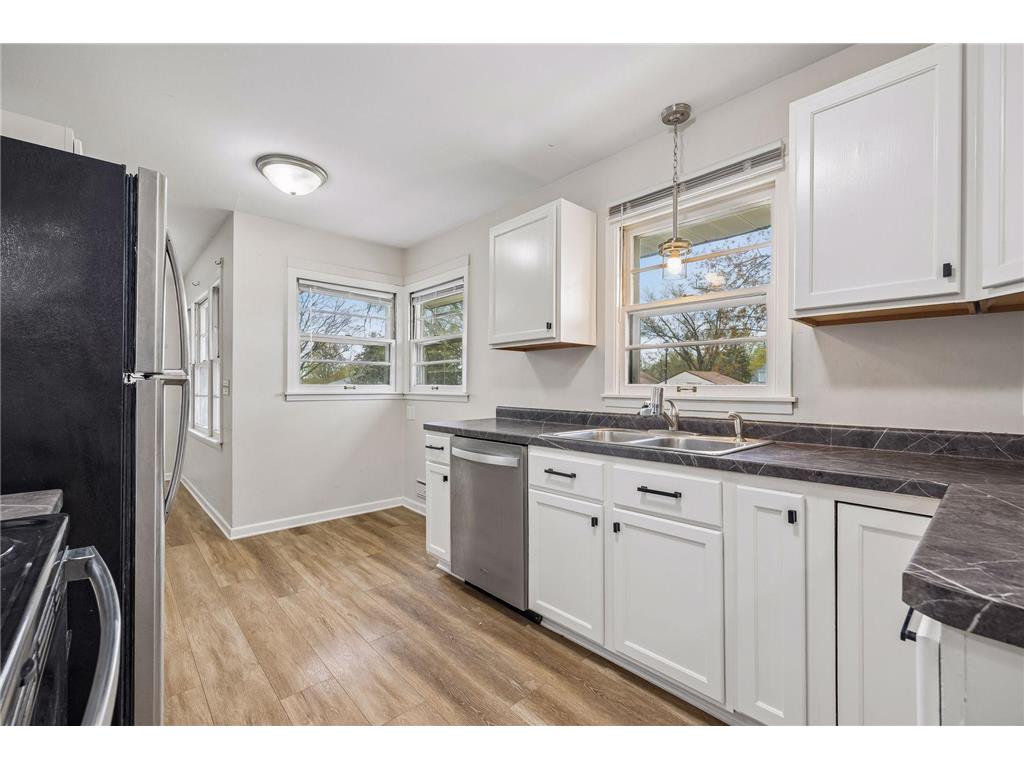 9858 93rd Place N Maple Grove MN 55369 7065058 image7