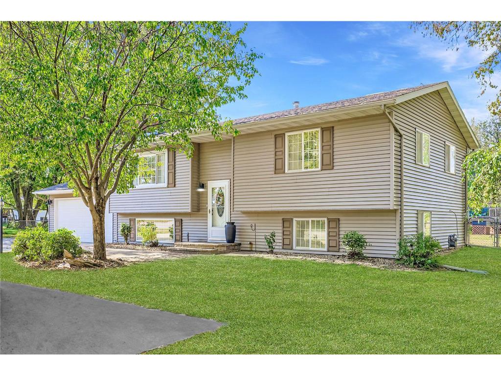 9859 Parrish Avenue NE Otsego MN 55330 - Mississippi 6806250 image1