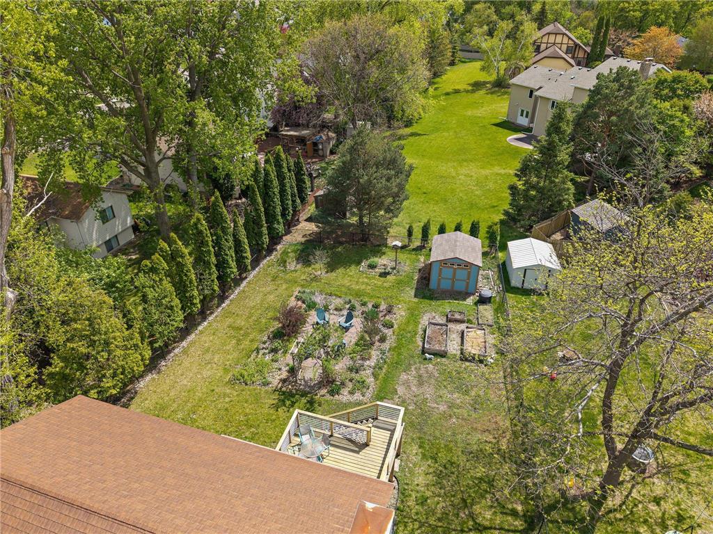 986 Demont Avenue E Maplewood MN 55109 7074022 image18