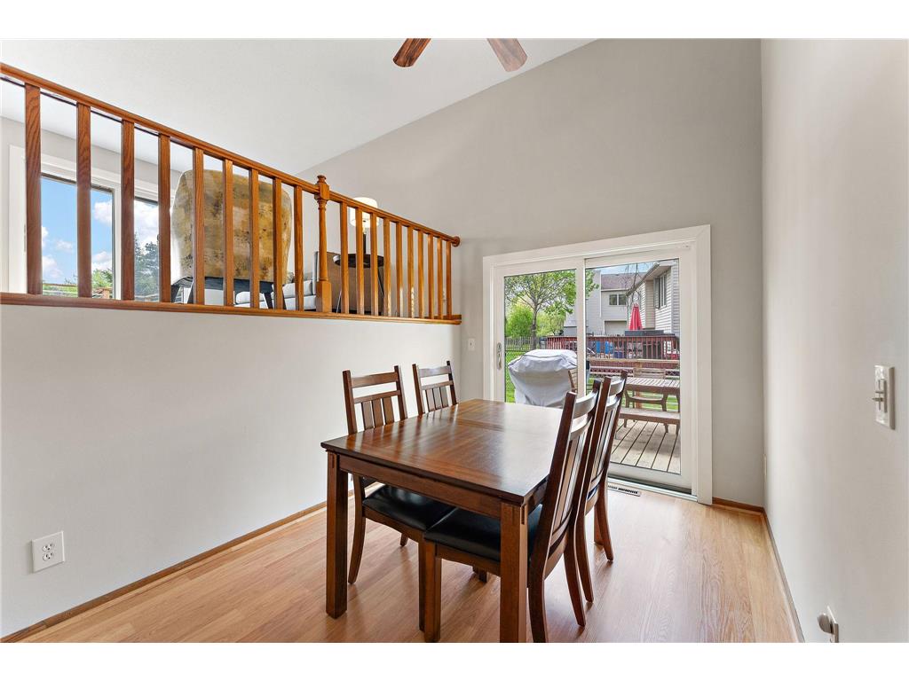 986 Demont Avenue E Maplewood MN 55109 7074022 image29