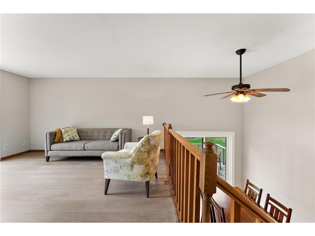 986 Demont Avenue E Maplewood MN 55109 7074022 image34