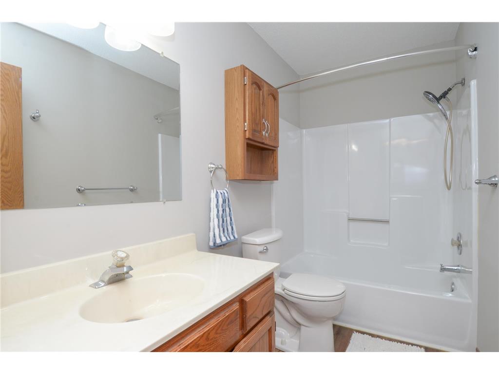 9860 Palm Street NW Coon Rapids MN 55433 7024423 image16