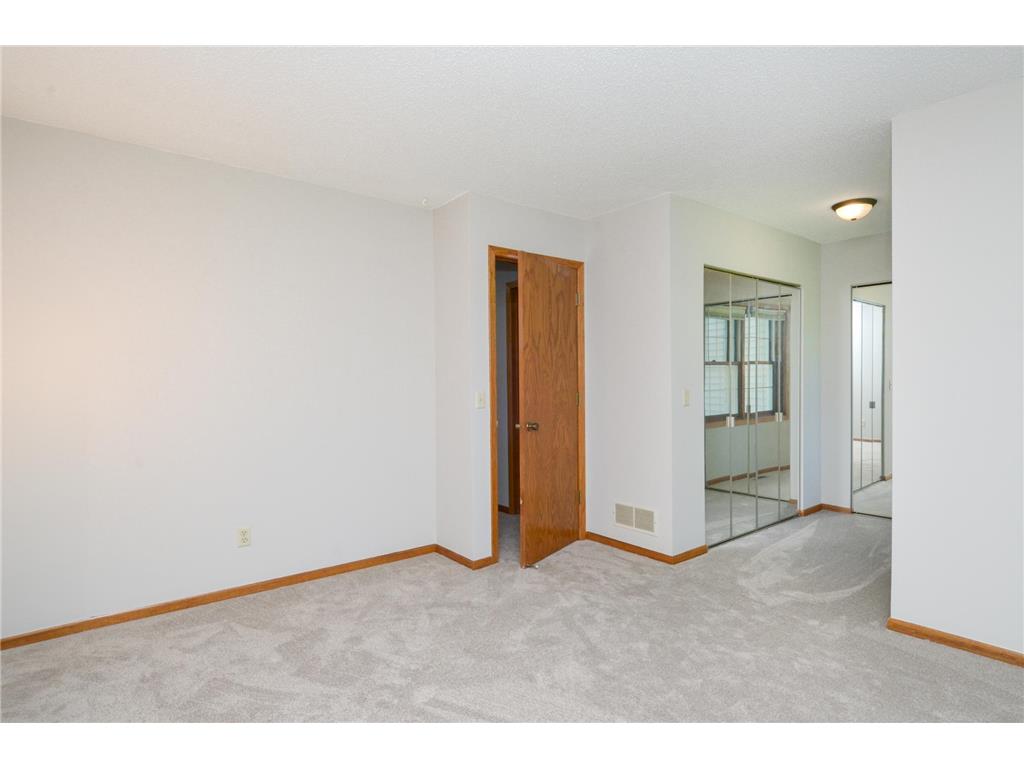 9860 Palm Street NW Coon Rapids MN 55433 7024423 image19