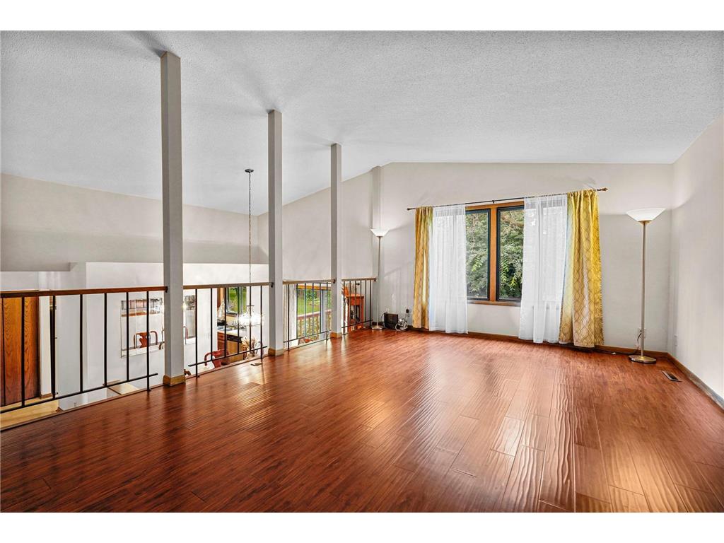 9865 Garrison Way Eden Prairie MN 55347 6755400 image1