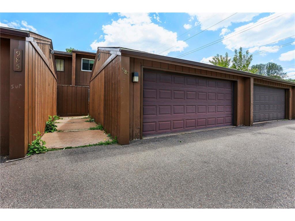 987 11th Avenue SW Forest Lake MN 55025 6597799 image1