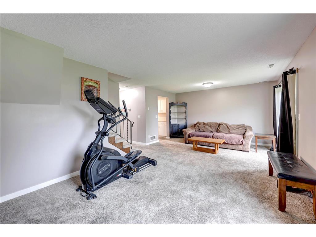 987 11th Avenue SW Forest Lake MN 55025 7060617 image14