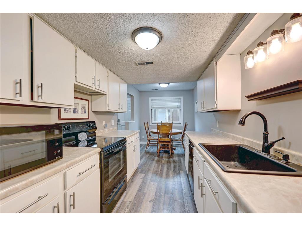987 11th Avenue SW Forest Lake MN 55025 7060617 image8