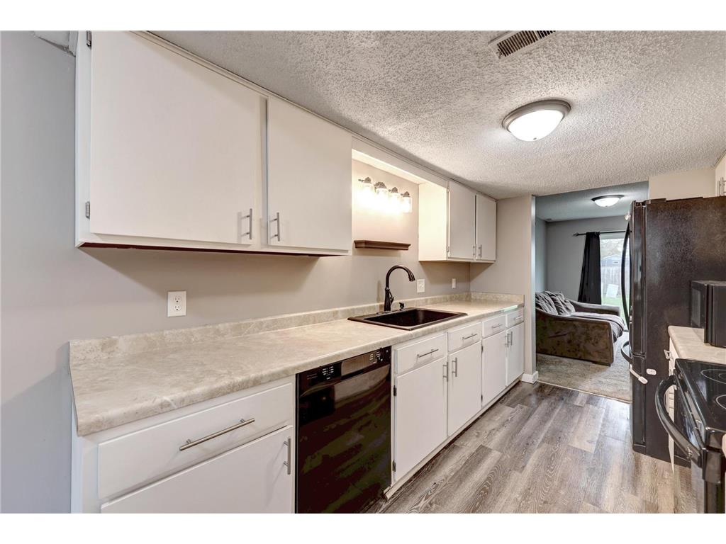 987 11th Avenue SW Forest Lake MN 55025 7060617 image9