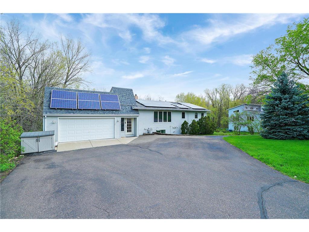 987 County Road C2 W Roseville MN 55113 6818481 image1