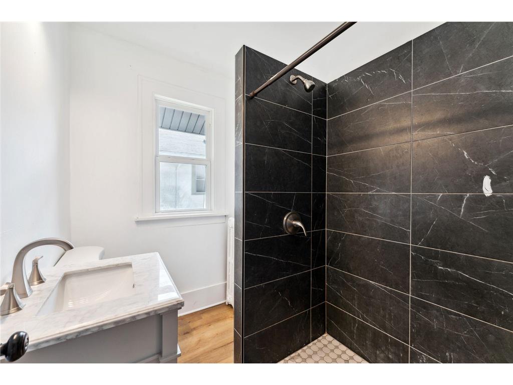 987 Dayton Avenue Saint Paul MN 55104 7030002 image23
