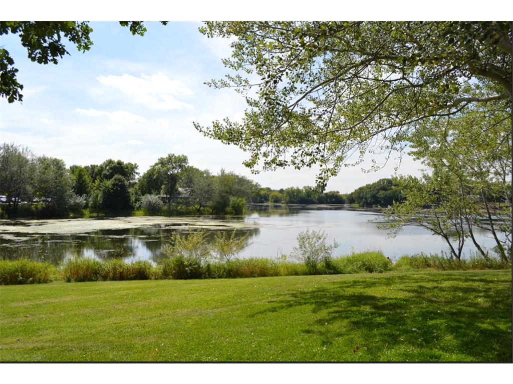 987 Island Lake Avenue Shoreview MN 55126 6750612 image28