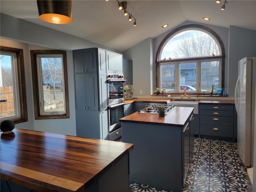 987 O'Day Street S Maplewood MN 55119 6502480 image1