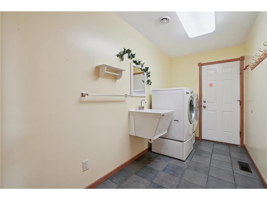 988 County Road T Hammond WI 54015 6776158 image40