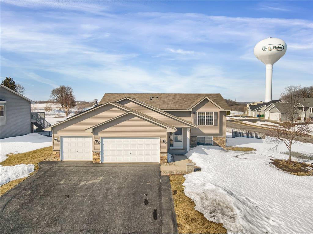 988 Farmers Ridge Trail, Belle Plaine, MN 56011 MLS 6347787 Edina