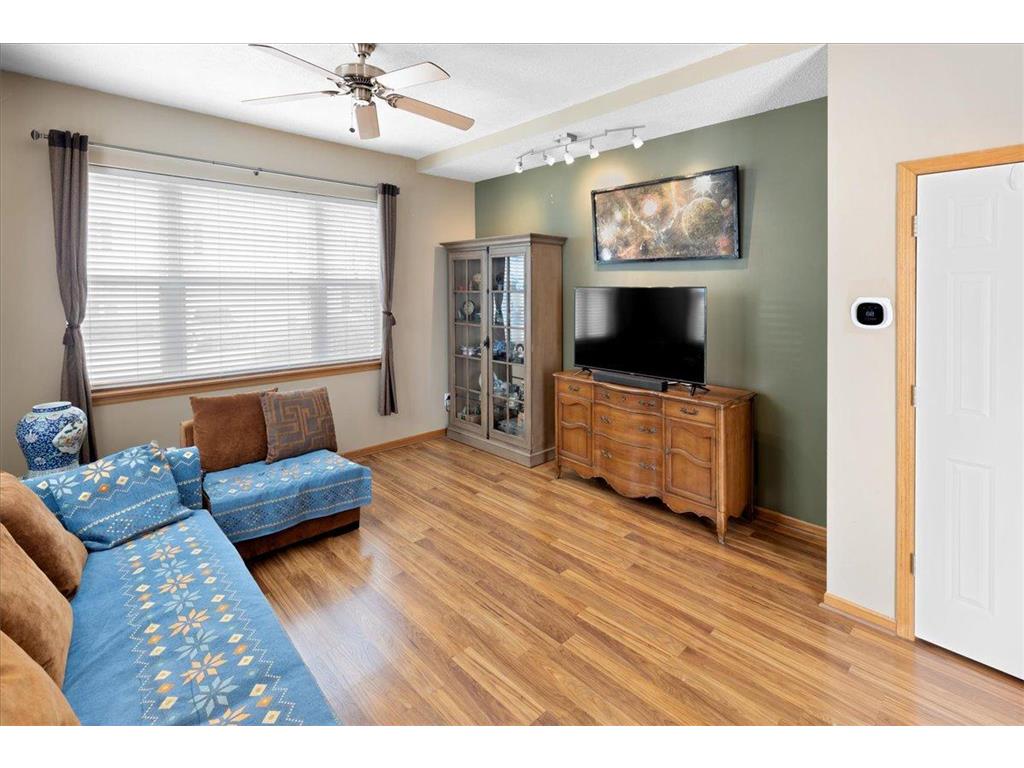 988 Princeton Avenue Shakopee MN 55379 7023823 image2