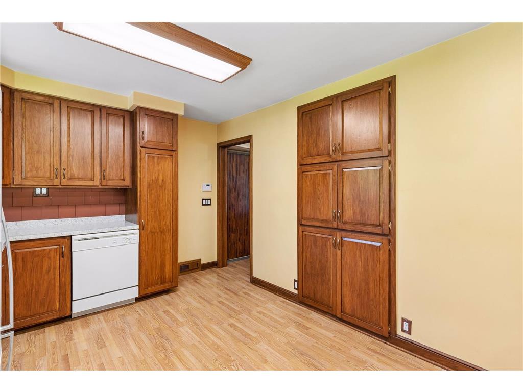 988 Sherren Street W Roseville MN 55113 7080225 image11
